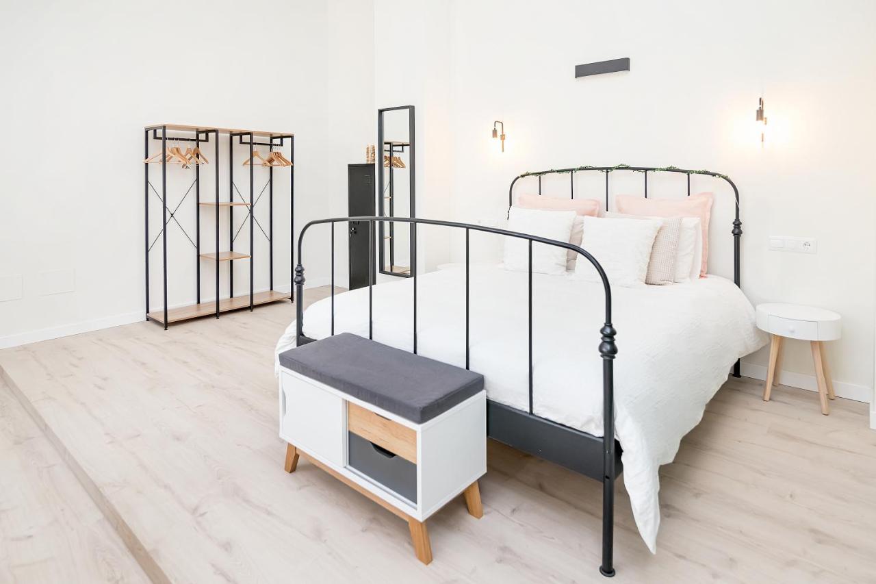 マラガBhost - Loft El Angelアパートメント エクステリア 写真